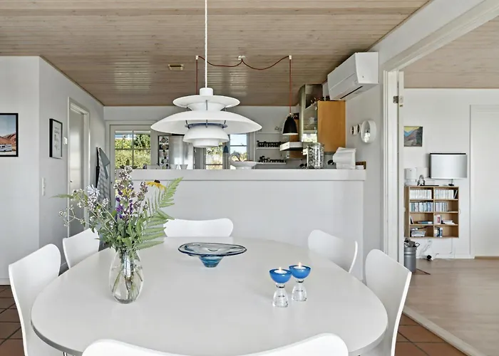 Stone House With Sea View On Mols Feriehus